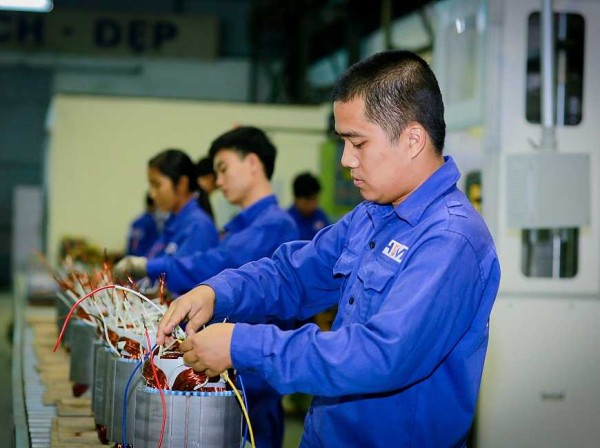 san-xuat-mo-to-may-phat-bien-the