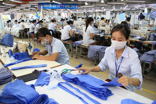 tim-hieu-ve-nganh-may-trang-phuc-o-viet-nam
